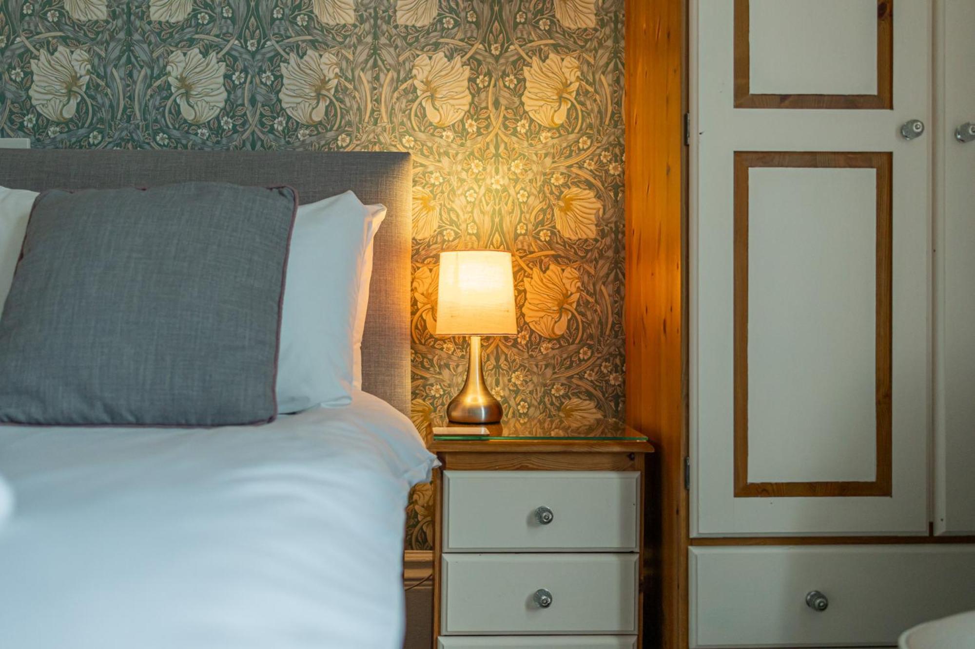 Gresham Guest House 韦茅斯 外观 照片
